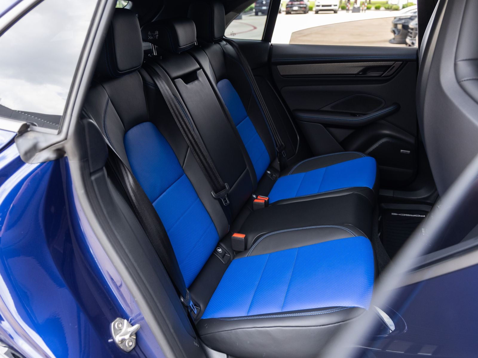 2025 Porsche Macan Turbo Electric