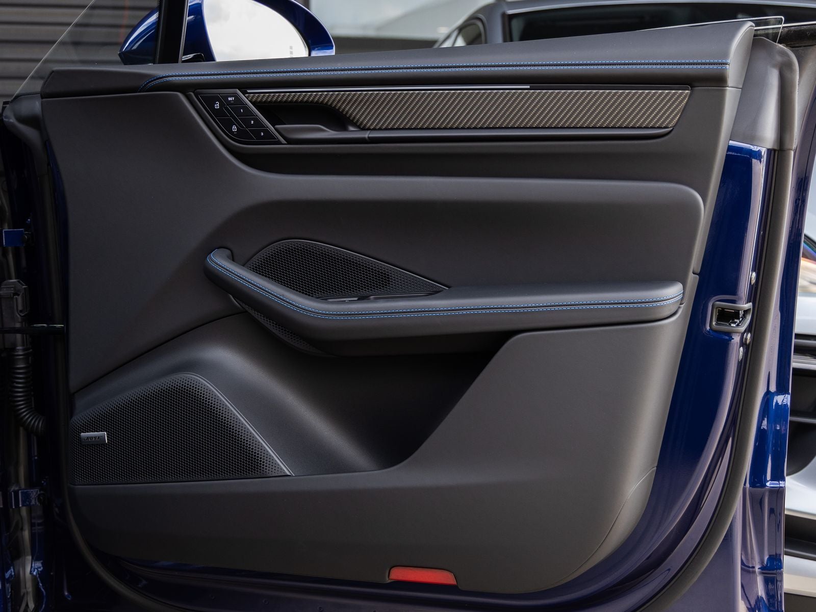 2025 Porsche Macan Turbo Electric