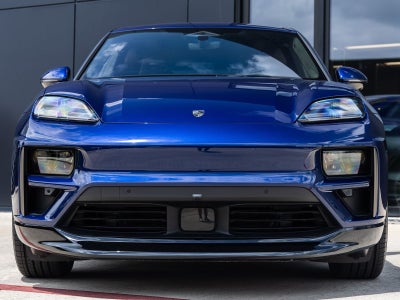 2025 Porsche Macan Turbo Electric