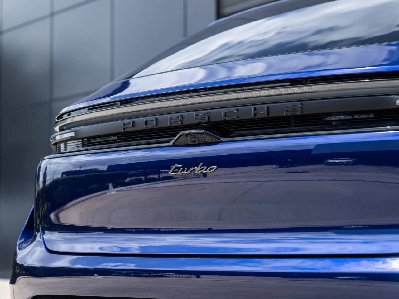 2025 Porsche Macan Turbo Electric