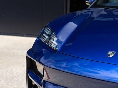 2025 Porsche Macan Turbo Electric