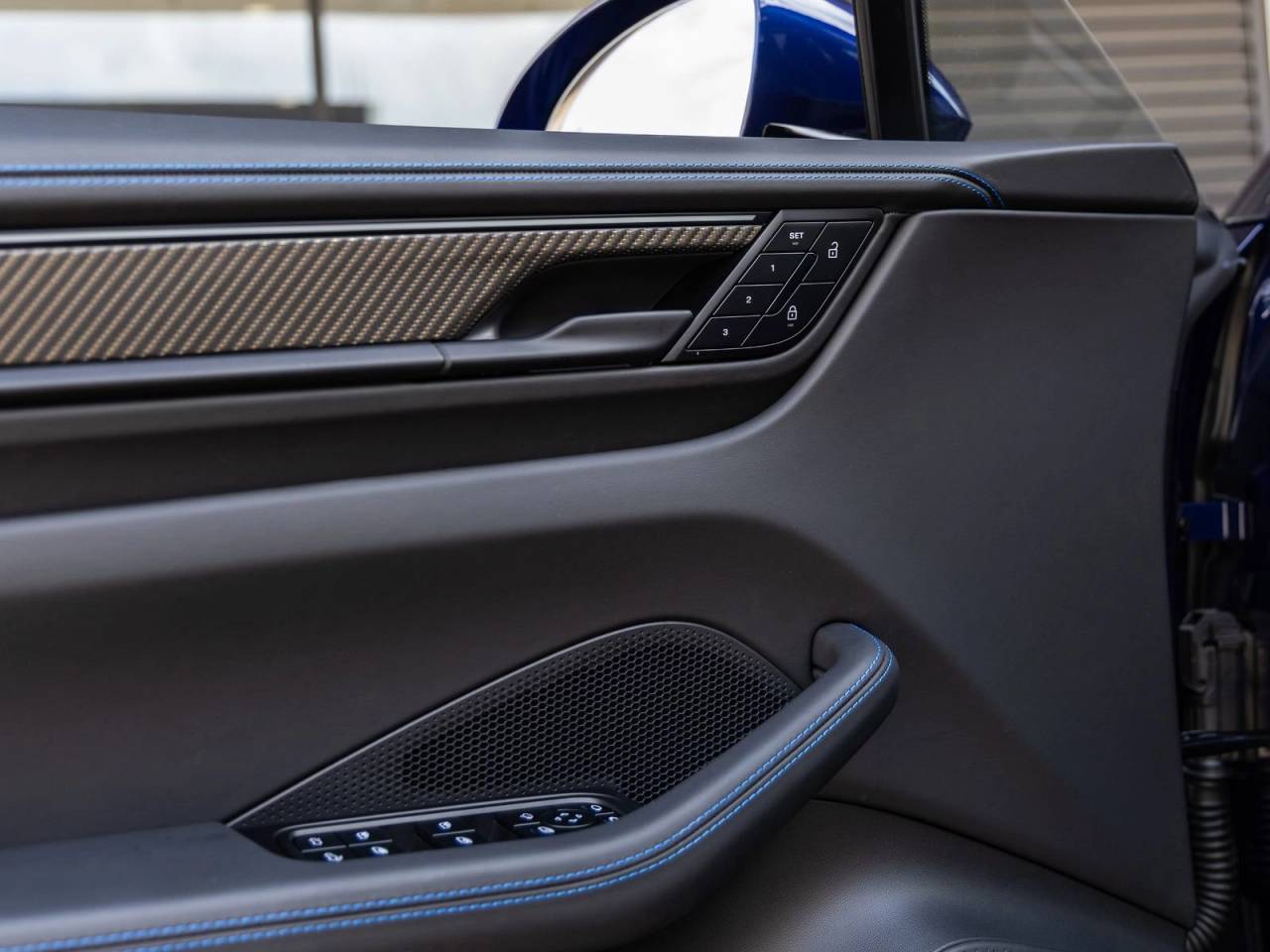 2025 Porsche Macan Turbo Electric