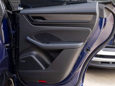 2025 Porsche Macan Turbo Electric