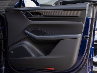 2025 Porsche Macan Turbo Electric