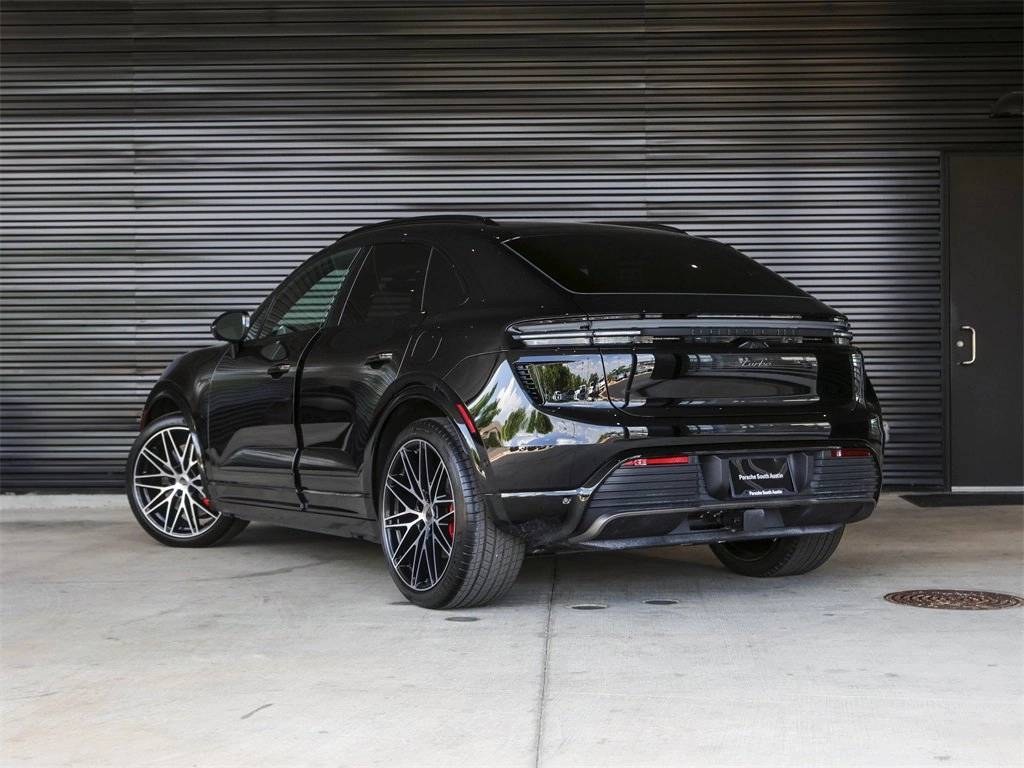 2025 Porsche Macan Turbo Electric