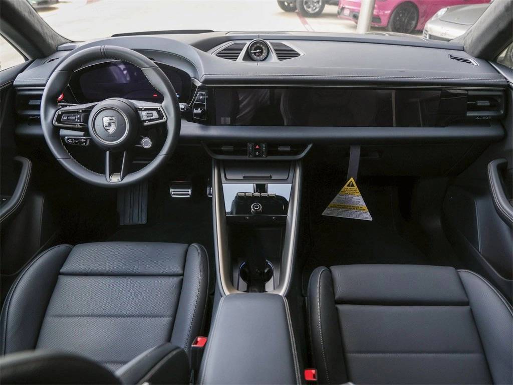 2025 Porsche Macan Turbo Electric