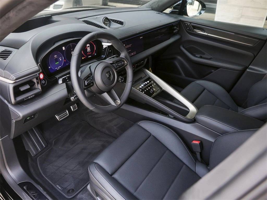 2025 Porsche Macan Turbo Electric