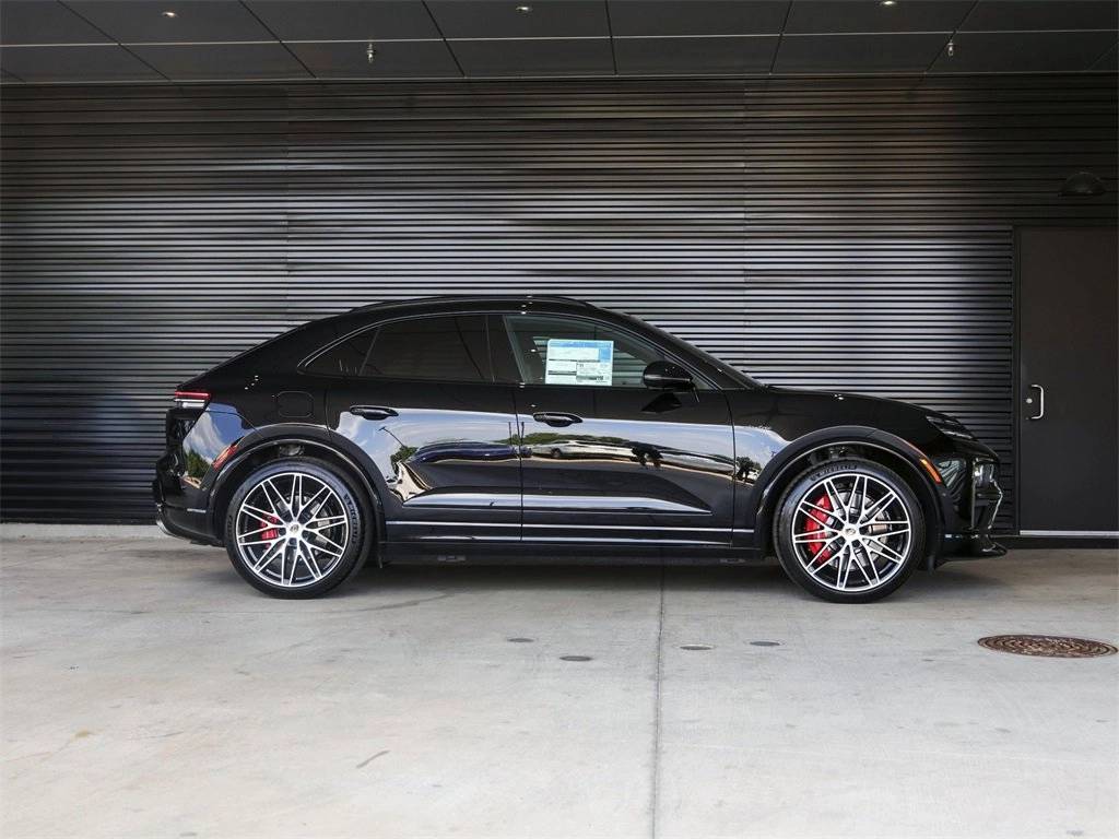 2025 Porsche Macan Turbo Electric