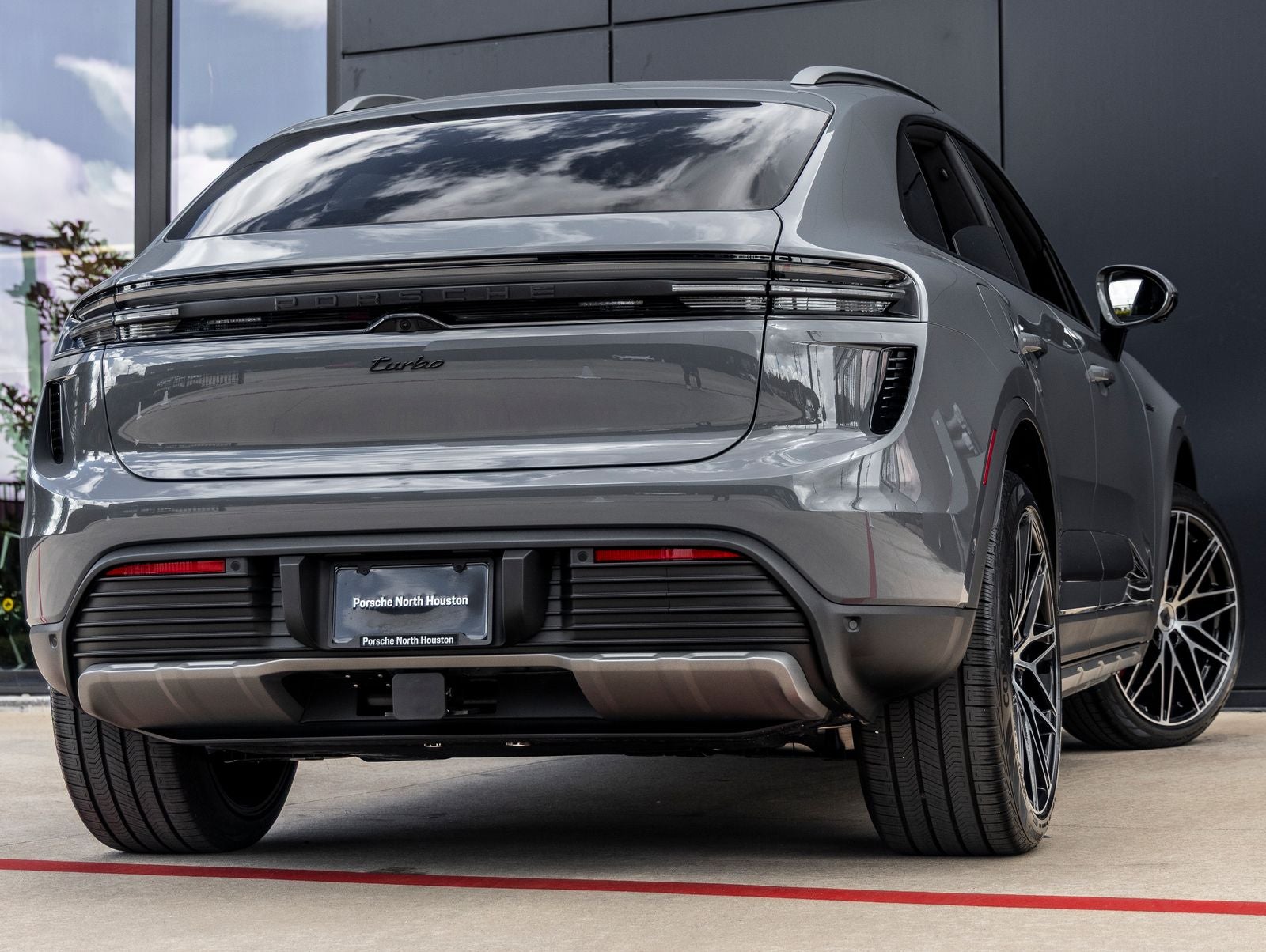 2026 Porsche Macan Macan Turbo Electric
