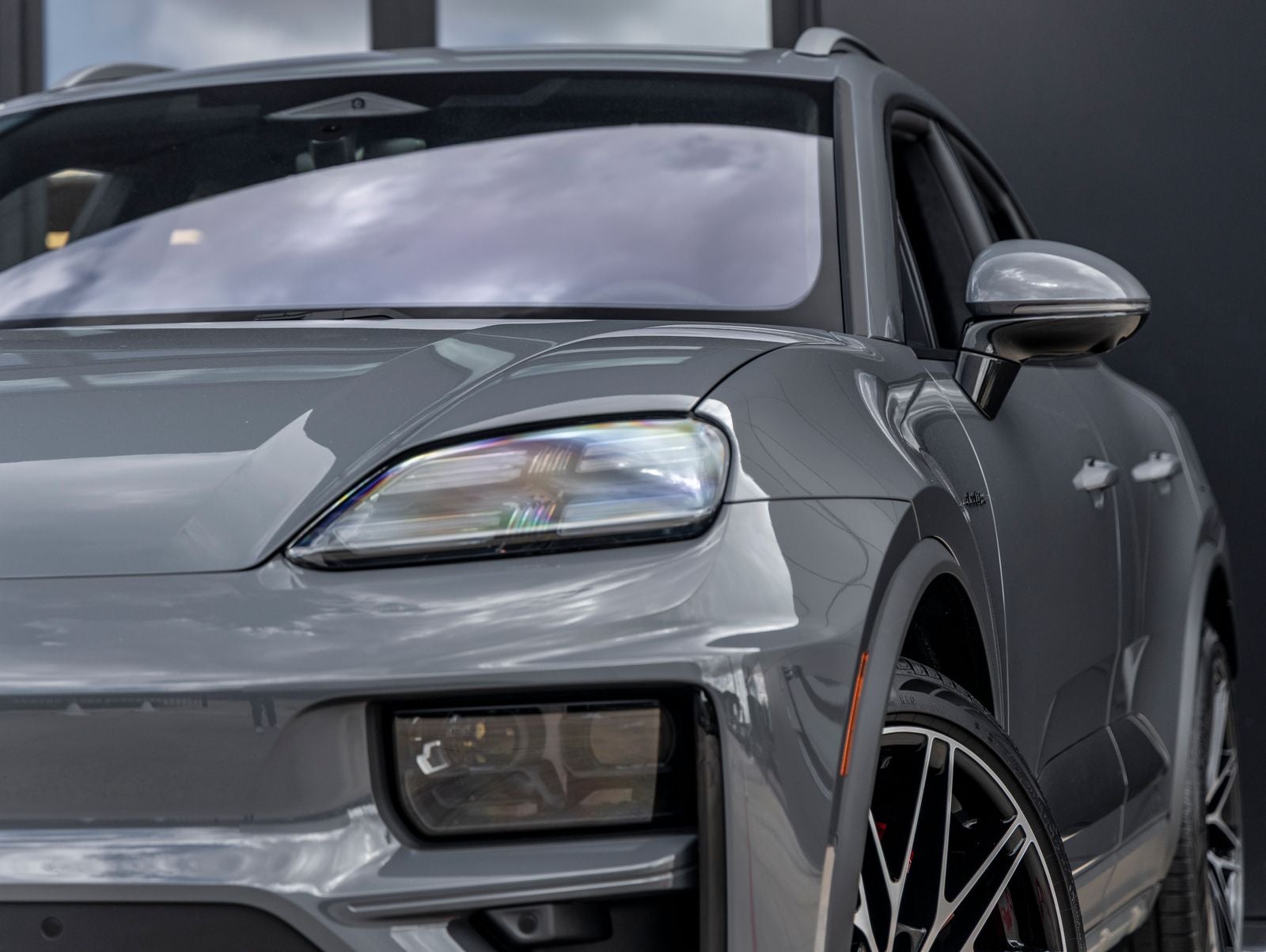 2026 Porsche Macan Macan Turbo Electric