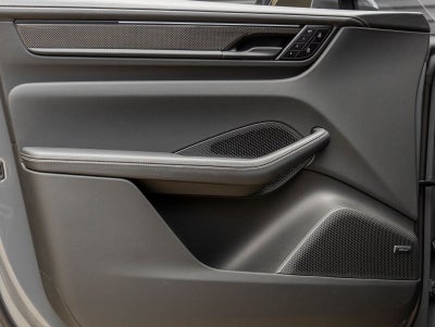 2026 Porsche Macan Macan Turbo Electric