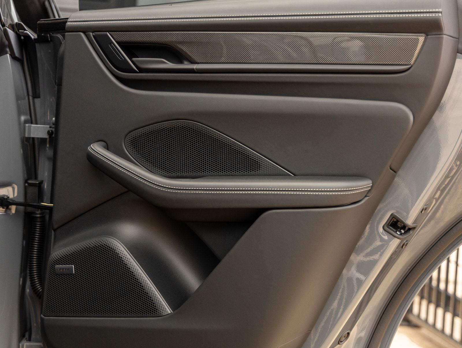2026 Porsche Macan Macan Turbo Electric