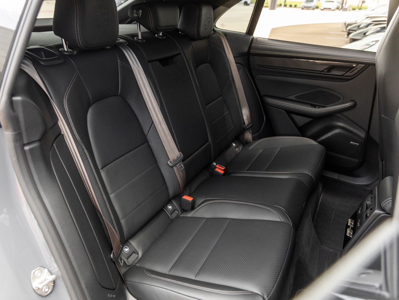 2026 Porsche Macan Macan Turbo Electric