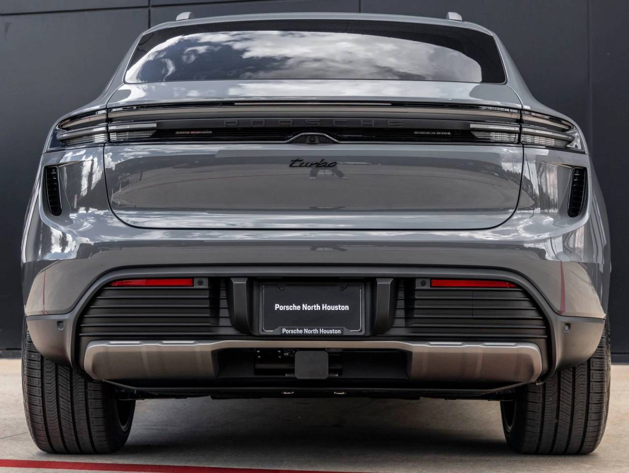 2026 Porsche Macan Macan Turbo Electric