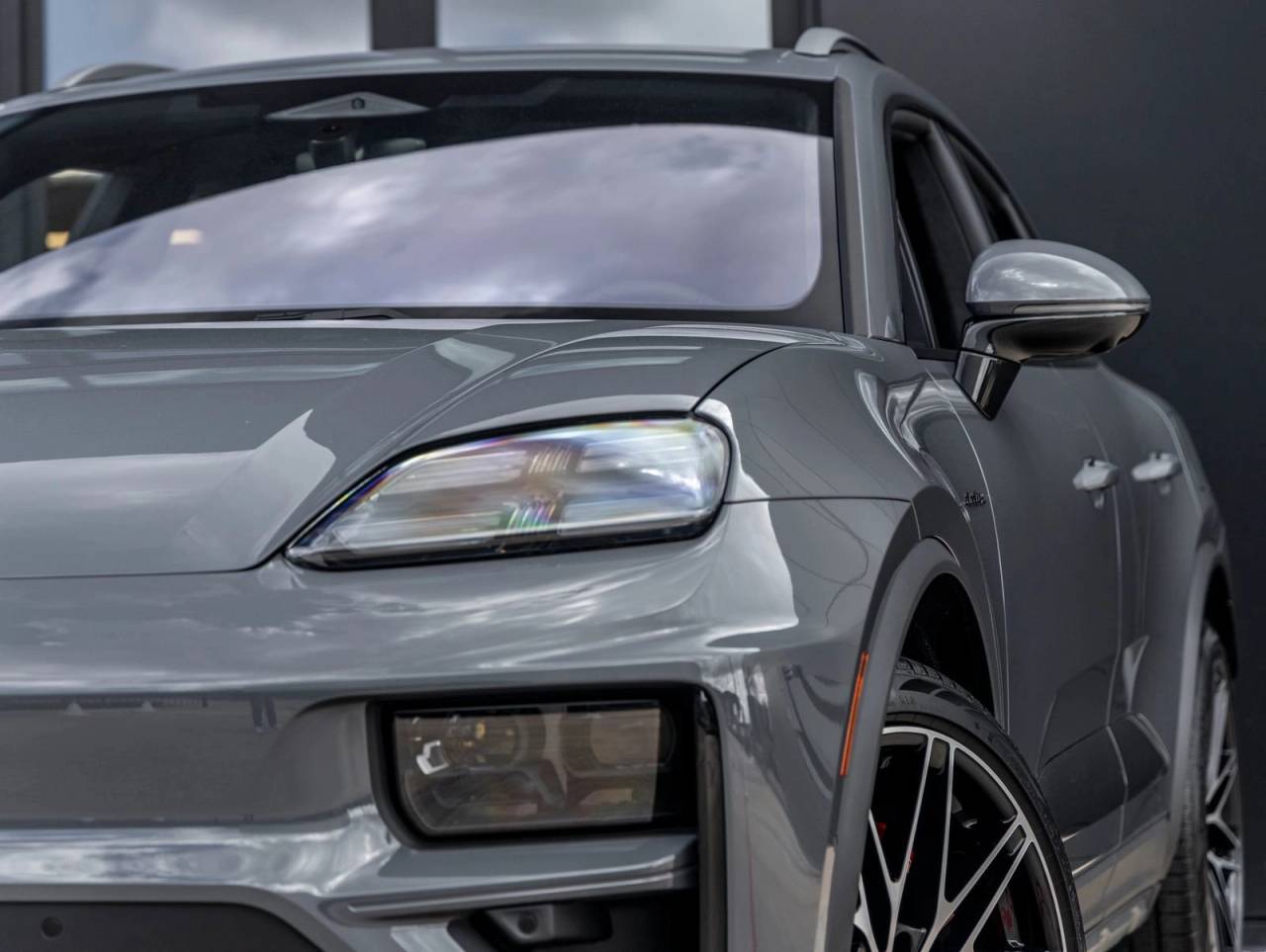 2026 Porsche Macan Macan Turbo Electric