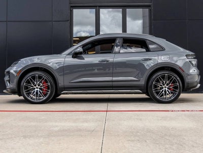 2026 Porsche Macan Macan Turbo Electric