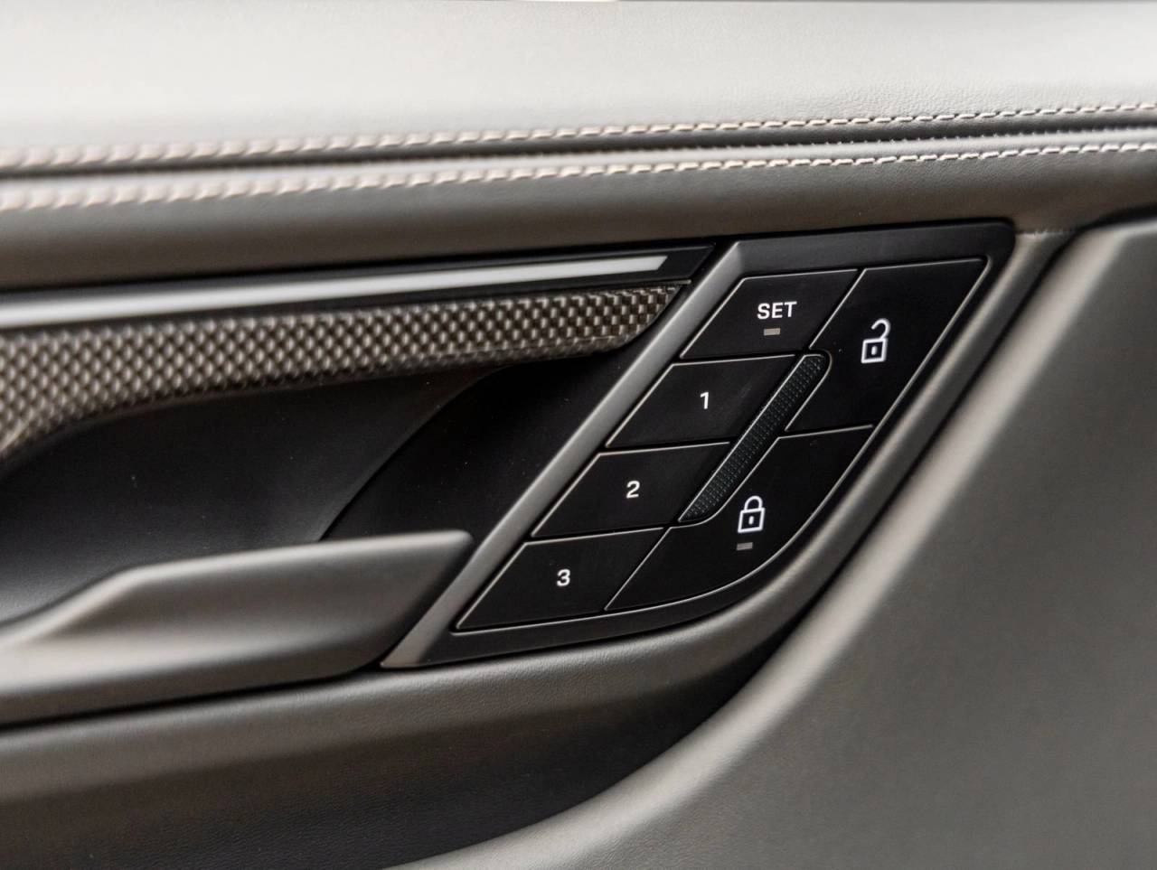 2026 Porsche Macan Macan Turbo Electric