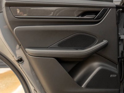 2026 Porsche Macan Macan Turbo Electric