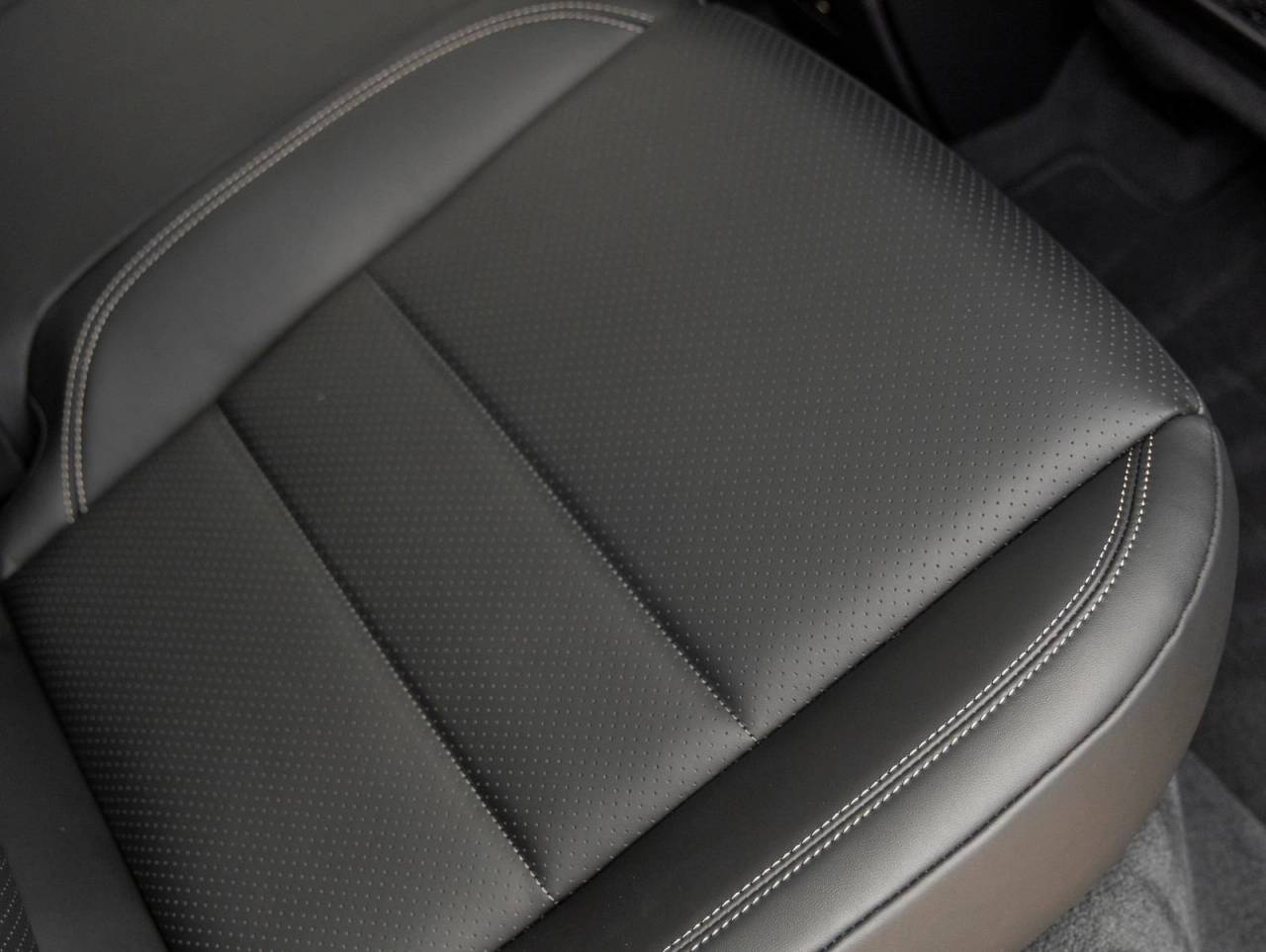2026 Porsche Macan Macan Turbo Electric