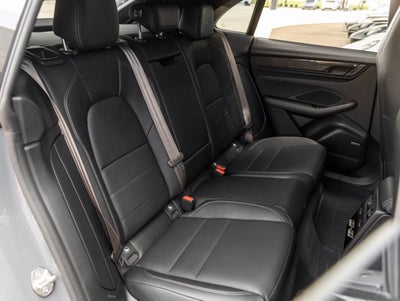 2026 Porsche Macan Macan Turbo Electric