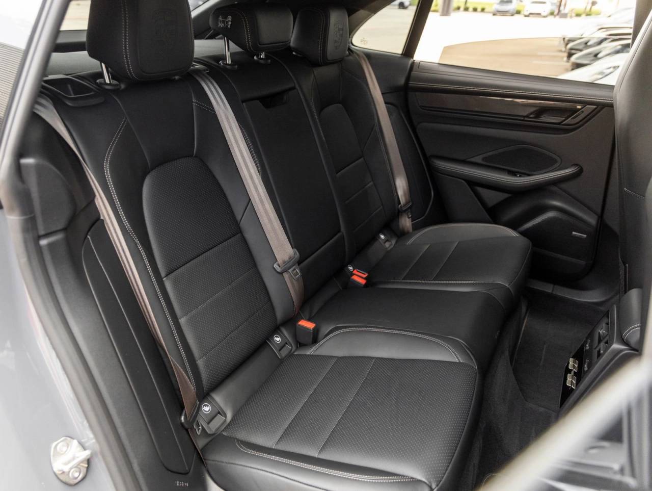 2026 Porsche Macan Macan Turbo Electric