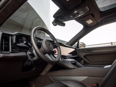2026 Porsche Cayenne Cayenne Turbo Electric