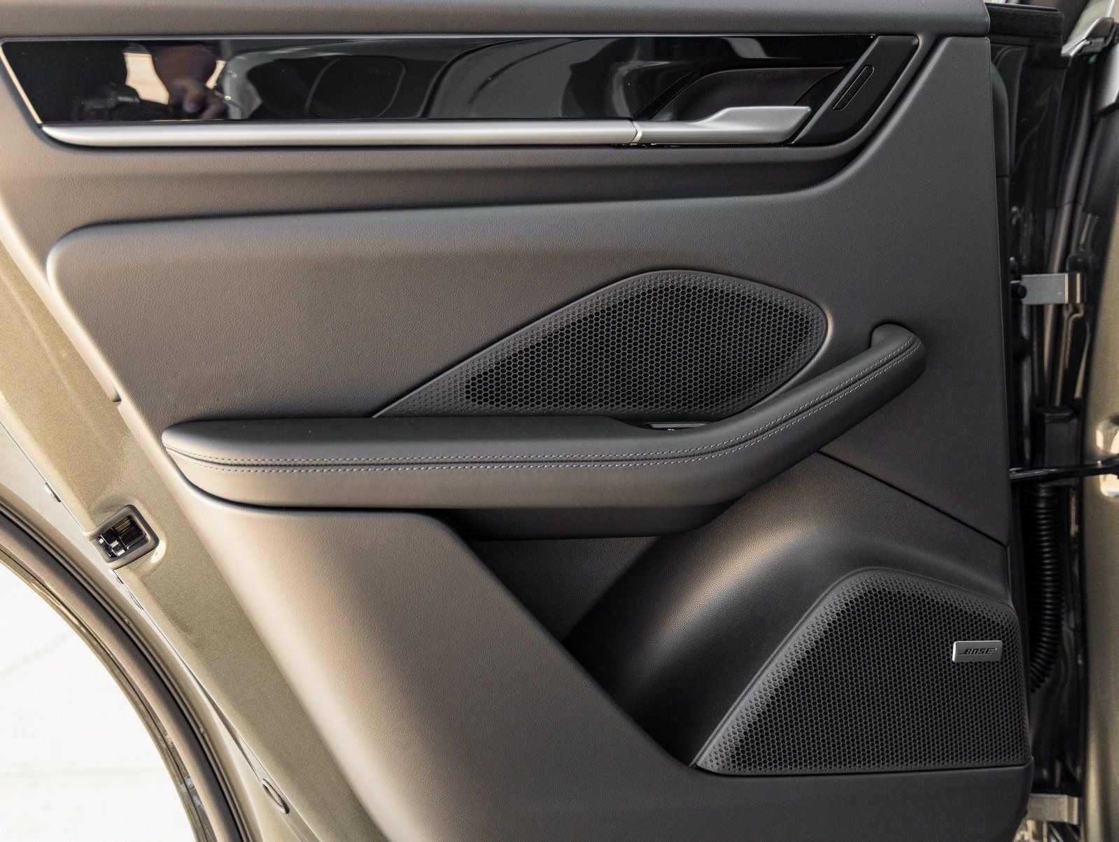 2026 Porsche Macan Electric Electric