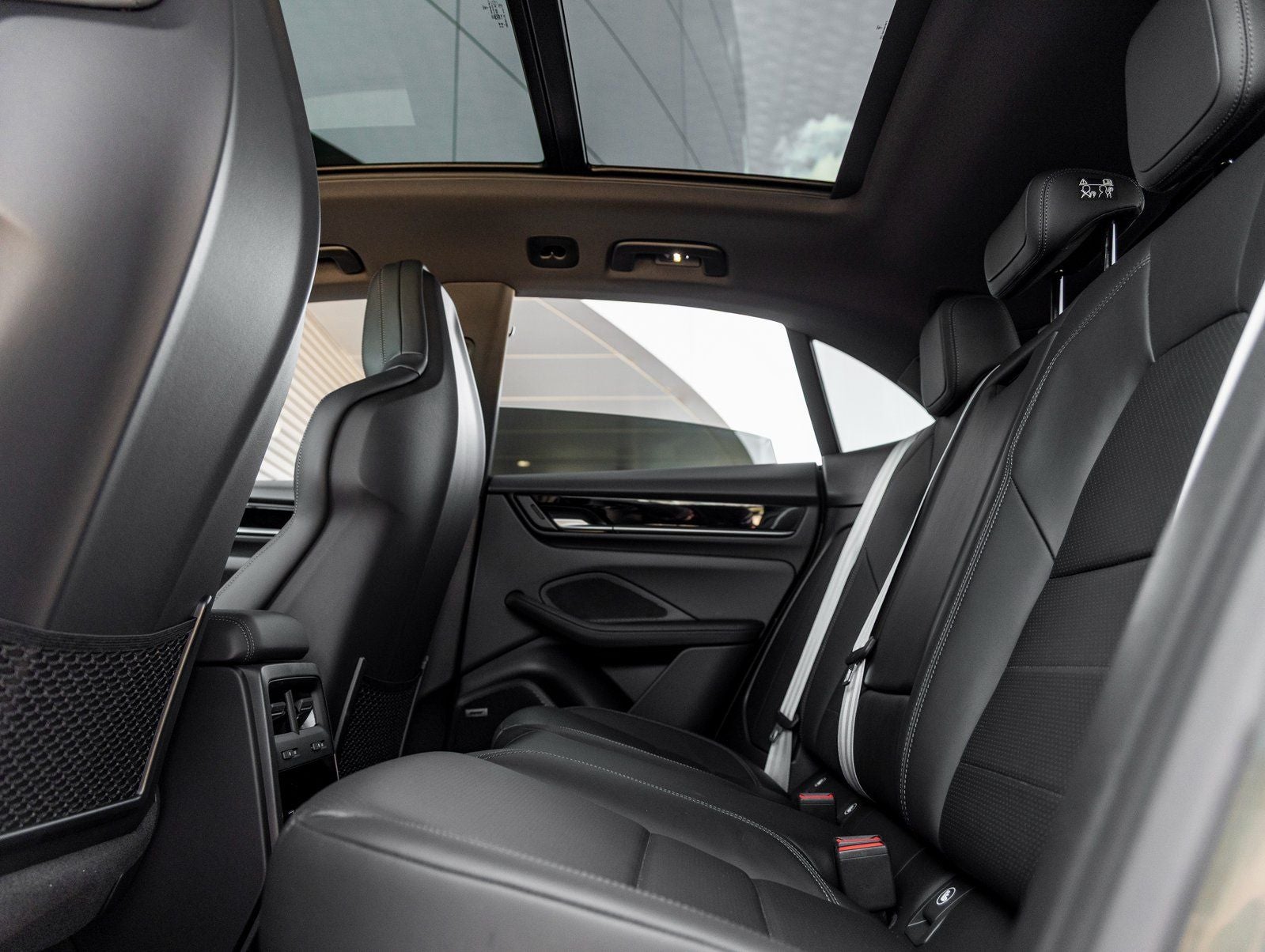 2026 Porsche Macan Electric Electric