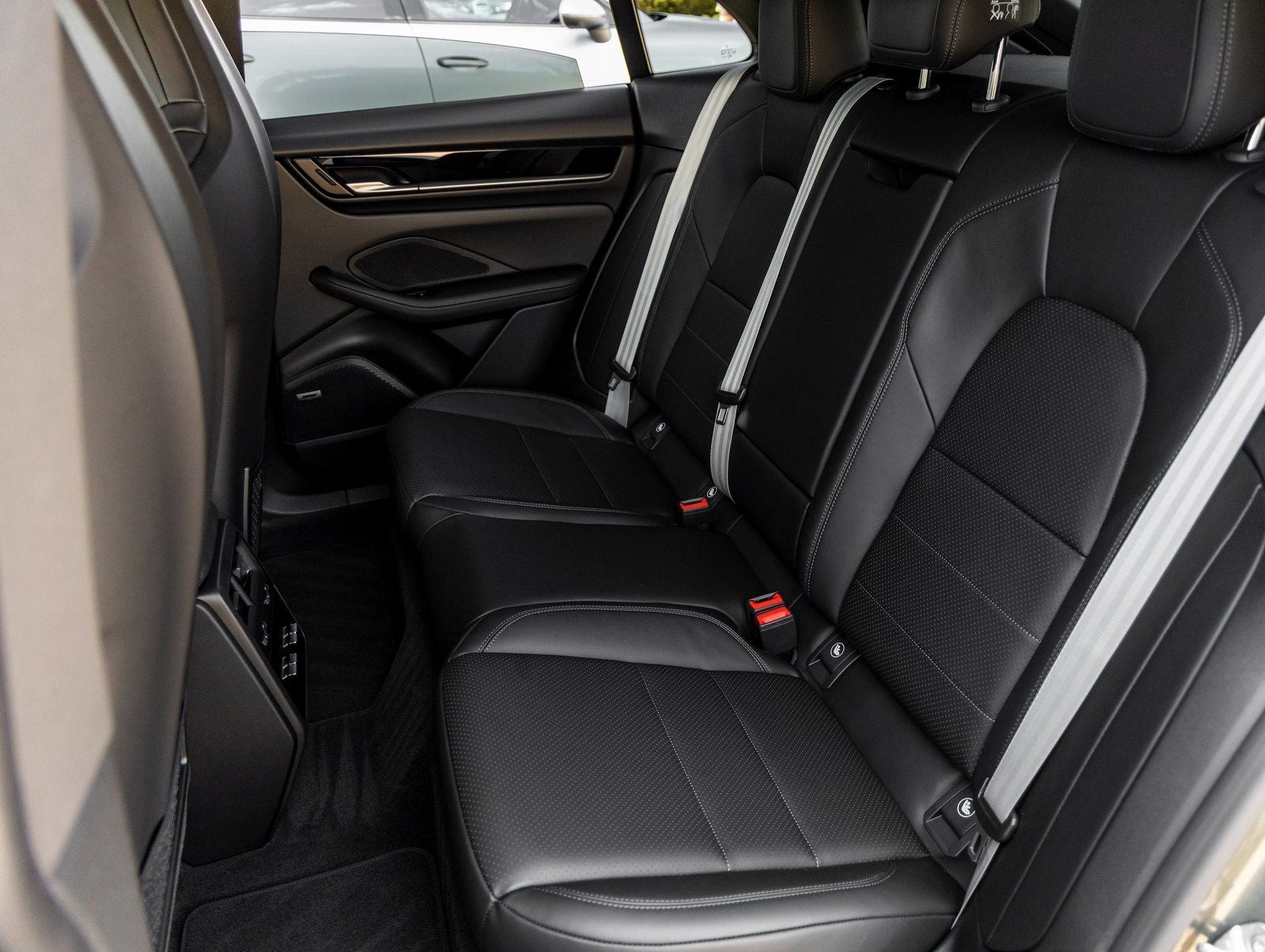 2026 Porsche Macan Electric Electric