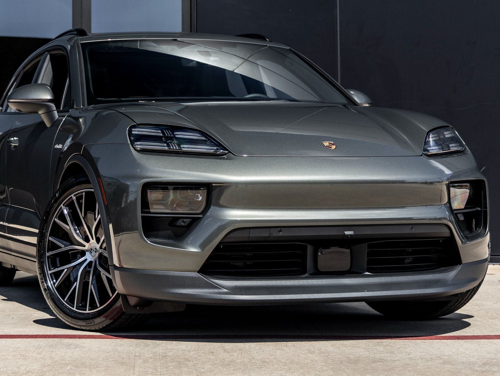 2026 Porsche Macan Electric Electric