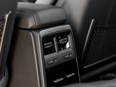 2026 Porsche Macan Macan Electric