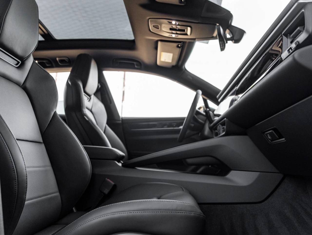2026 Porsche Macan Macan Electric