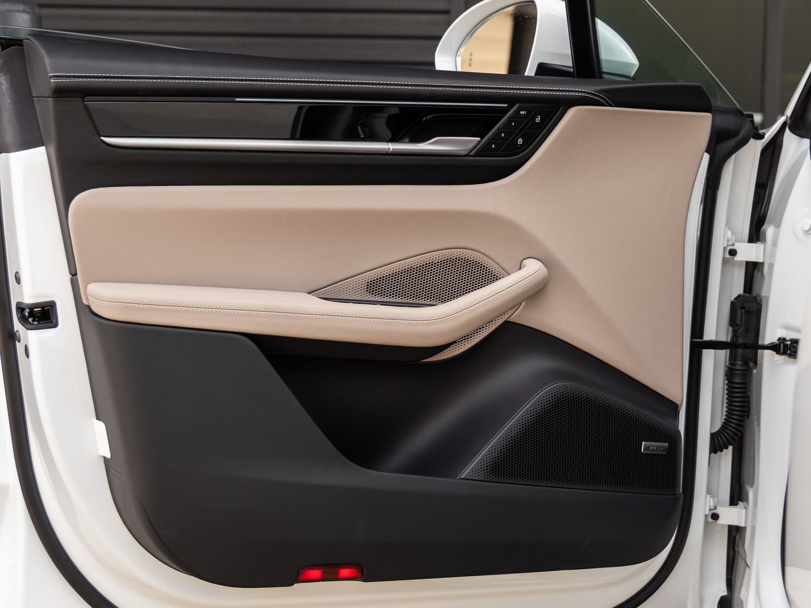 2025 Porsche Macan Electric Macan Electric