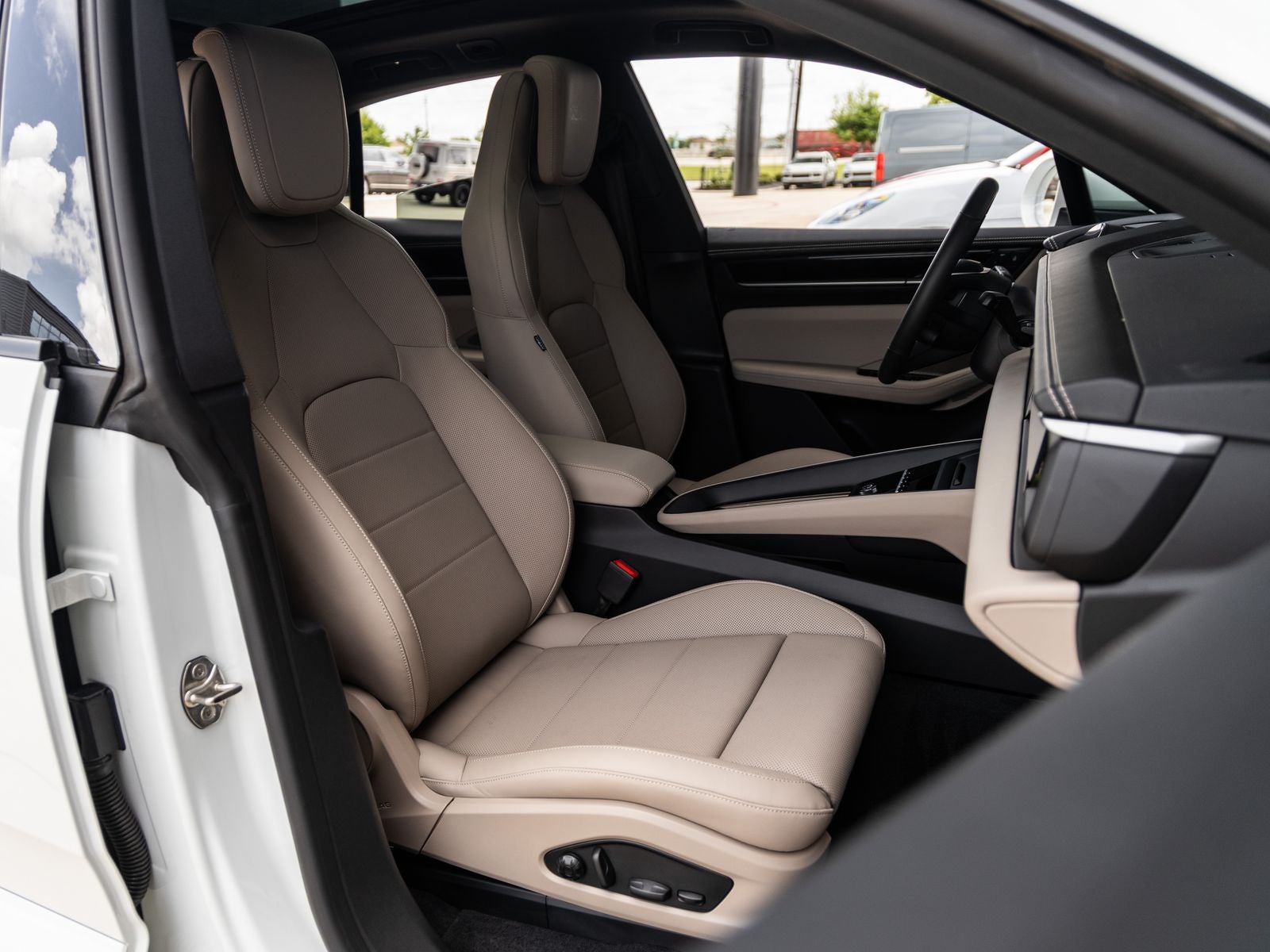 2025 Porsche Macan Electric Macan Electric