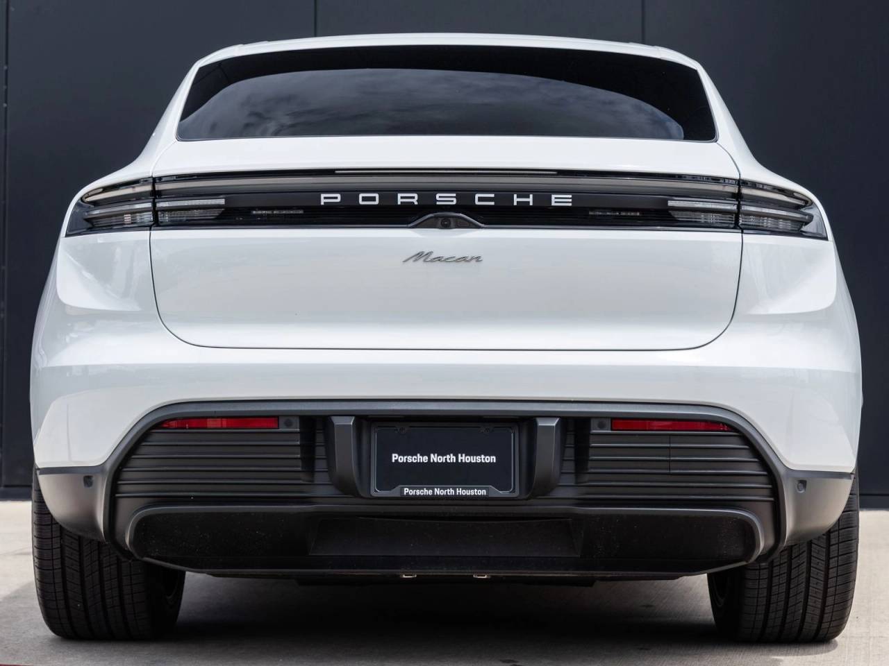 2025 Porsche Macan Electric Macan Electric