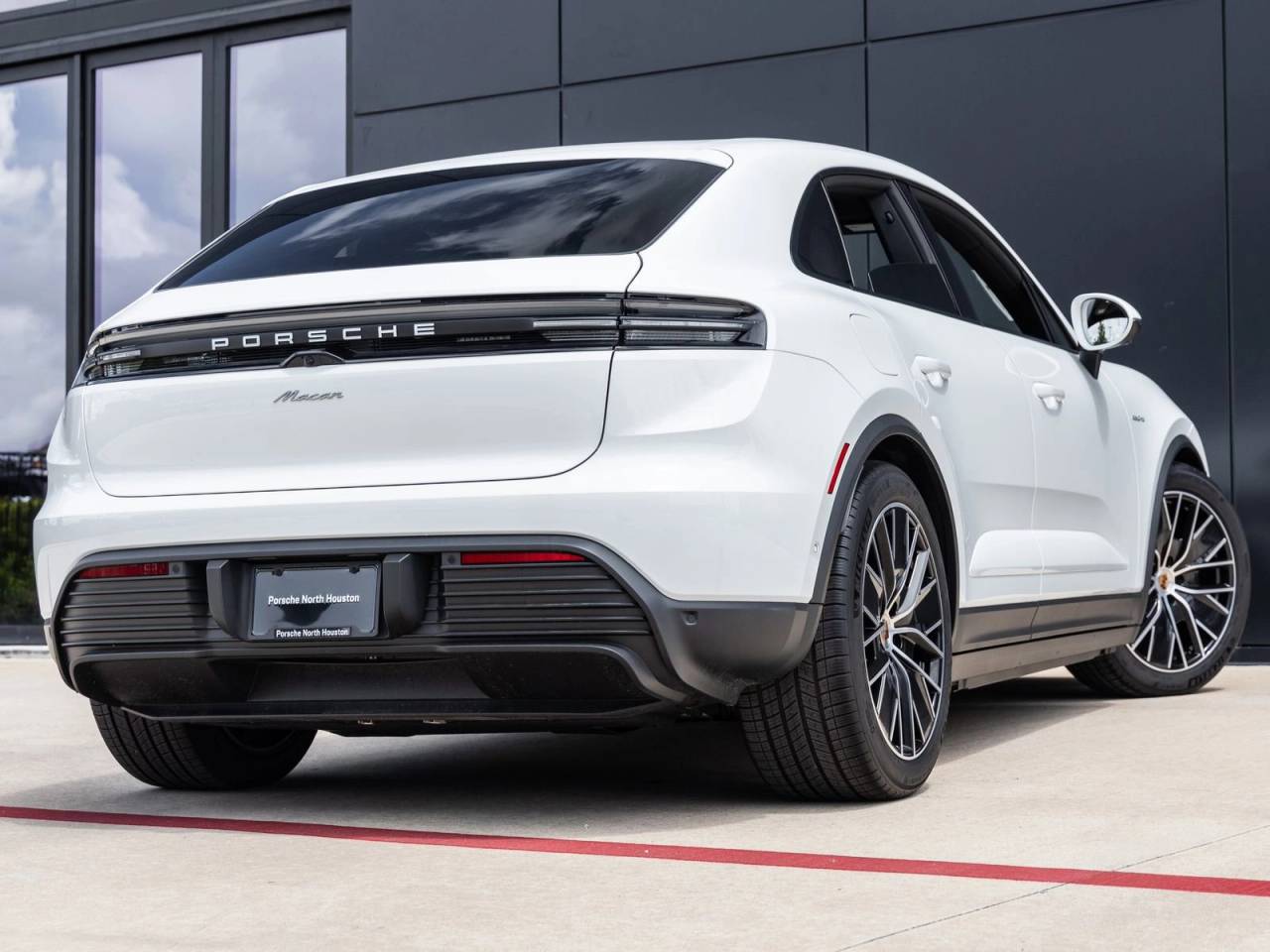 2025 Porsche Macan Electric Macan Electric