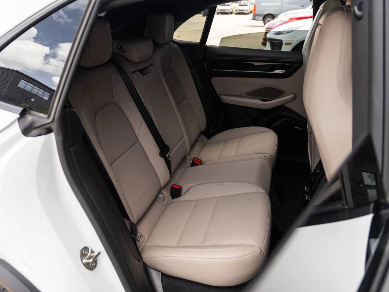 2025 Porsche Macan Electric Macan Electric