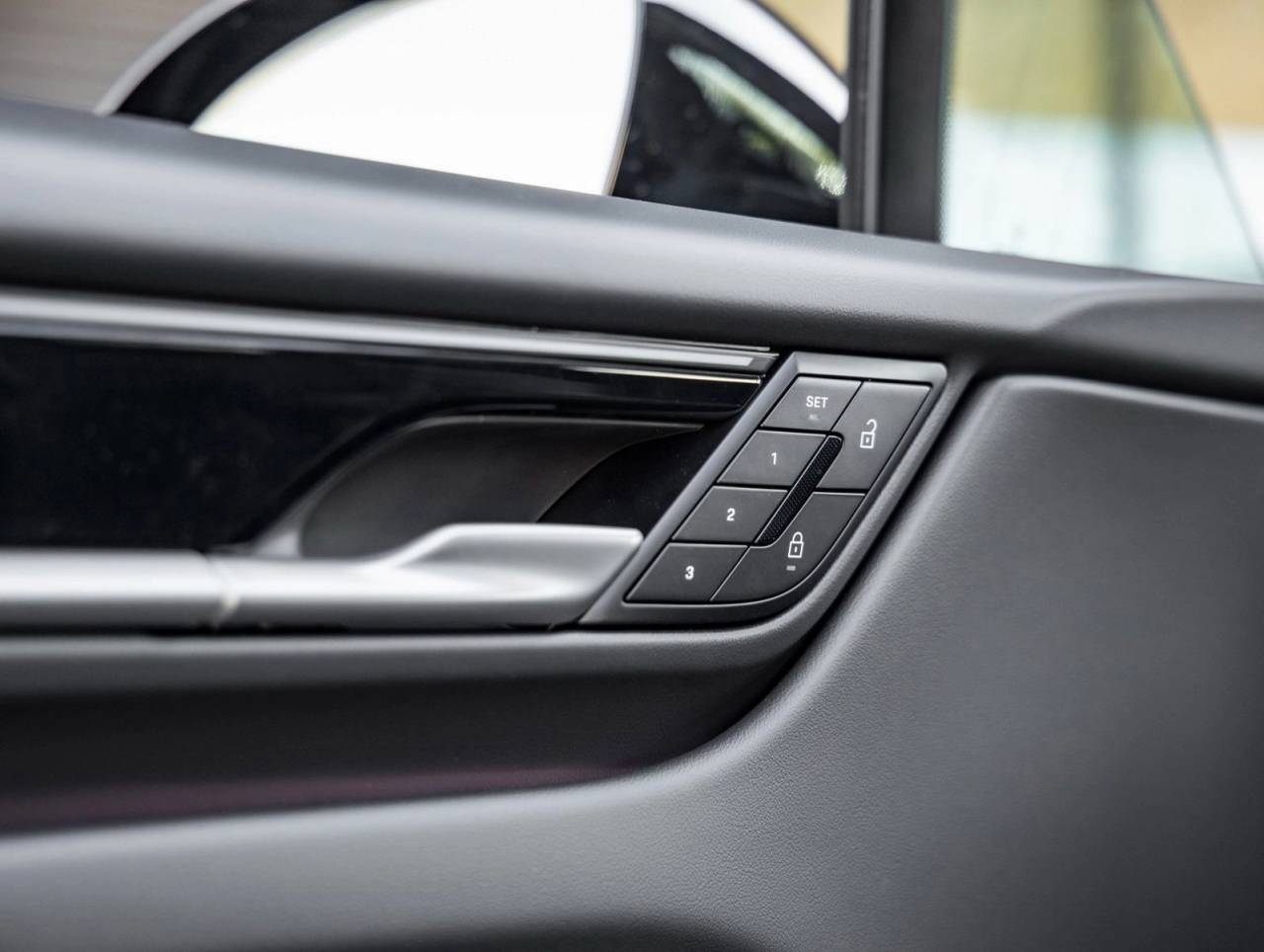 2025 Porsche Macan Electric Macan Electric