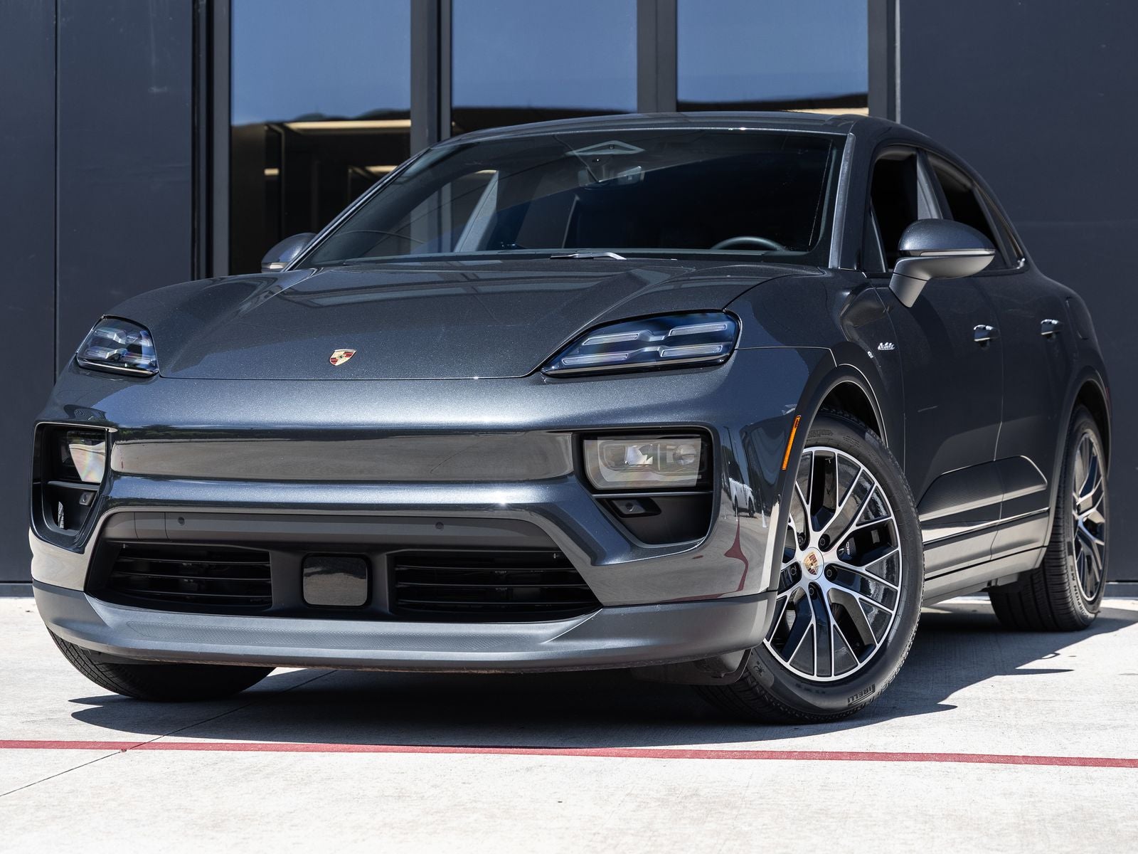2025 Porsche Macan Electric