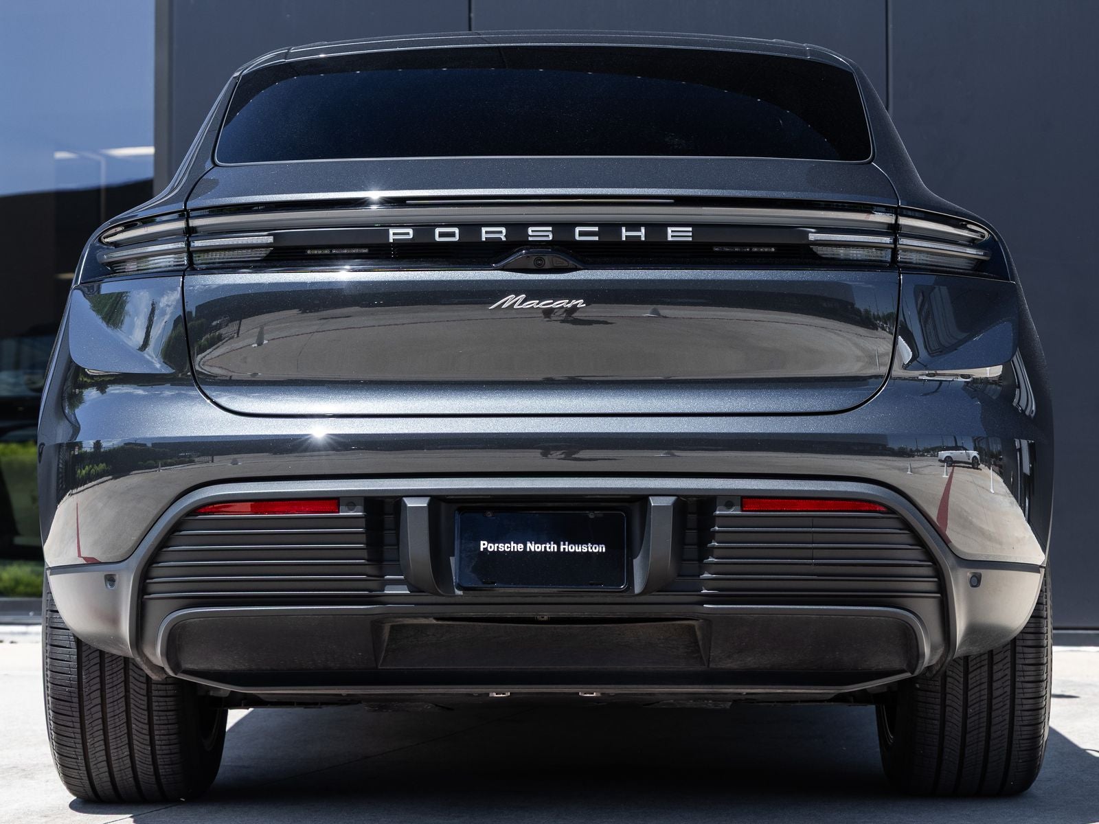 2025 Porsche Macan Electric