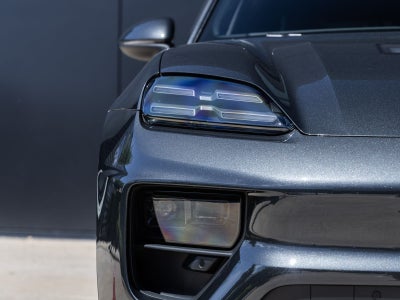 2025 Porsche Macan Electric