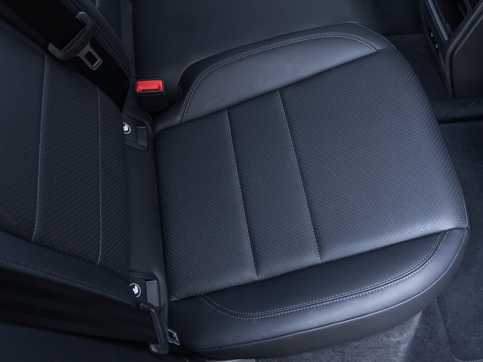 2025 Porsche Macan Electric