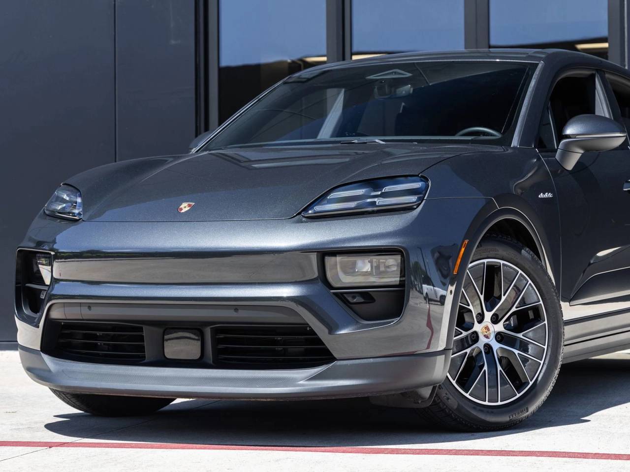 2025 Porsche Macan Electric