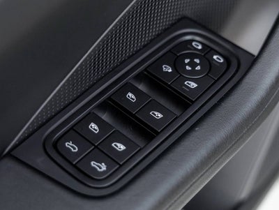 2025 Porsche Macan Electric Macan Electric