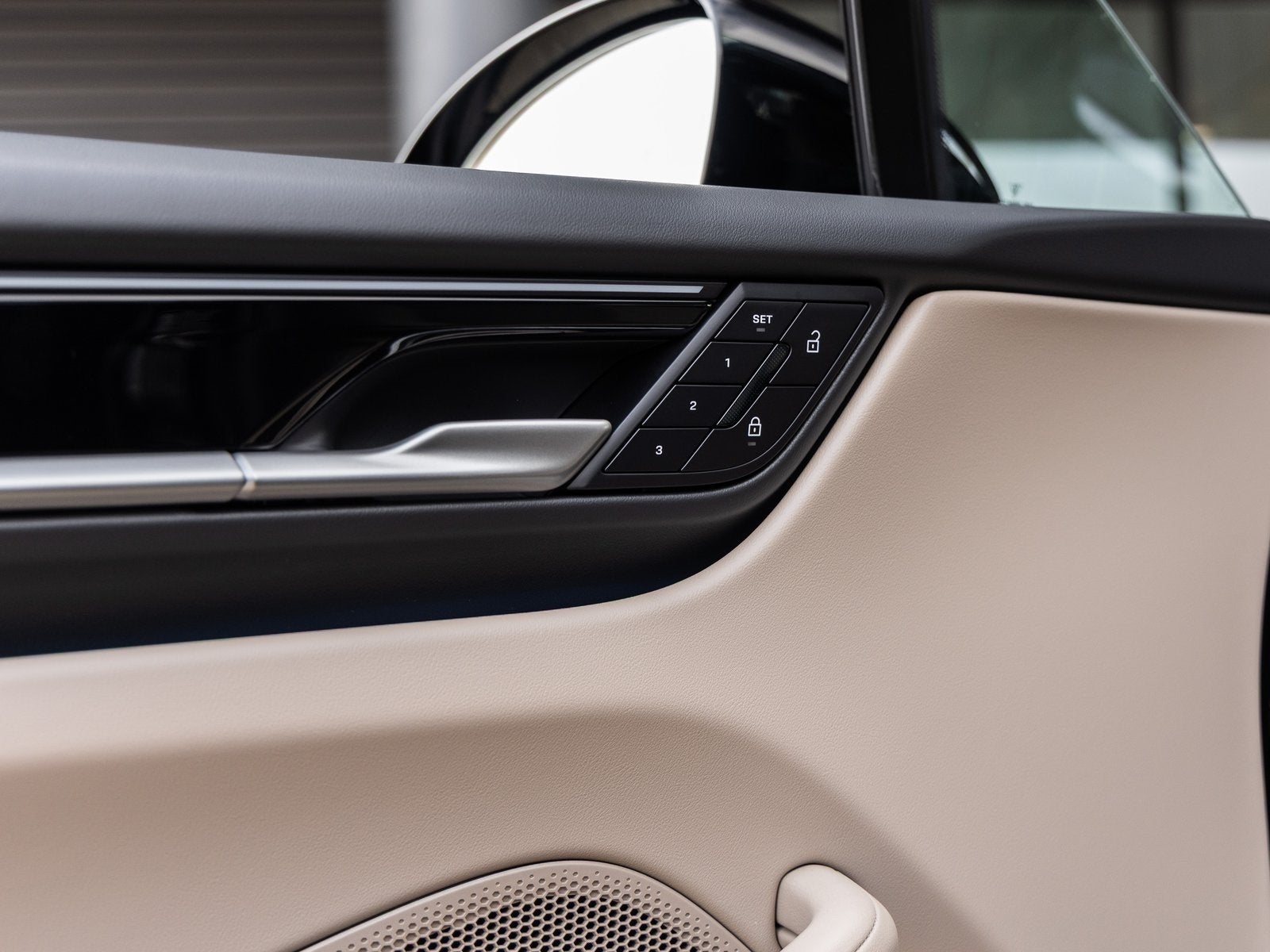 2025 Porsche Macan Electric Electric