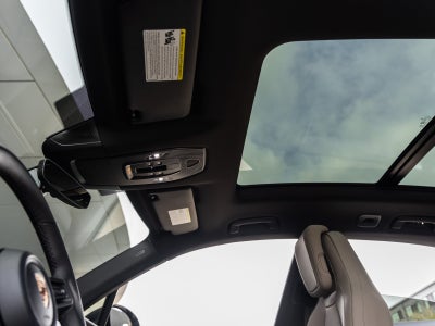 2025 Porsche Macan Electric Electric