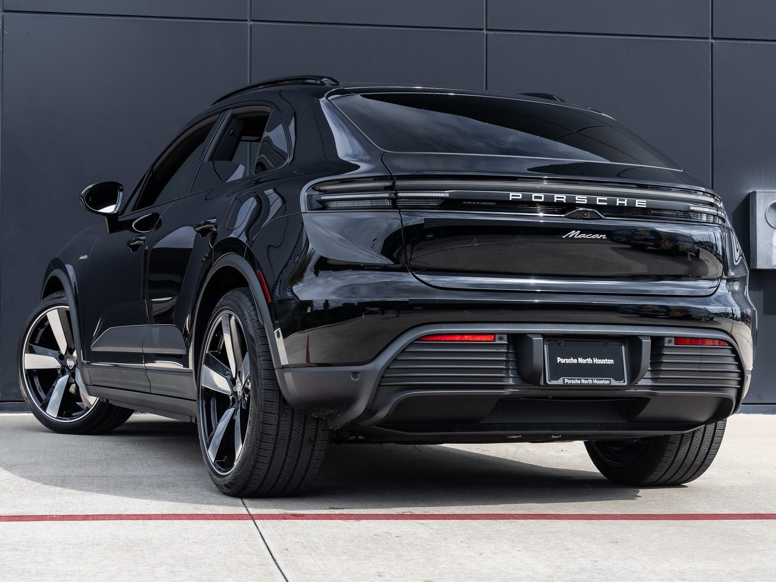 2025 Porsche Macan Electric Electric