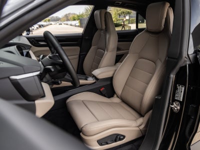 2025 Porsche Macan Electric Electric