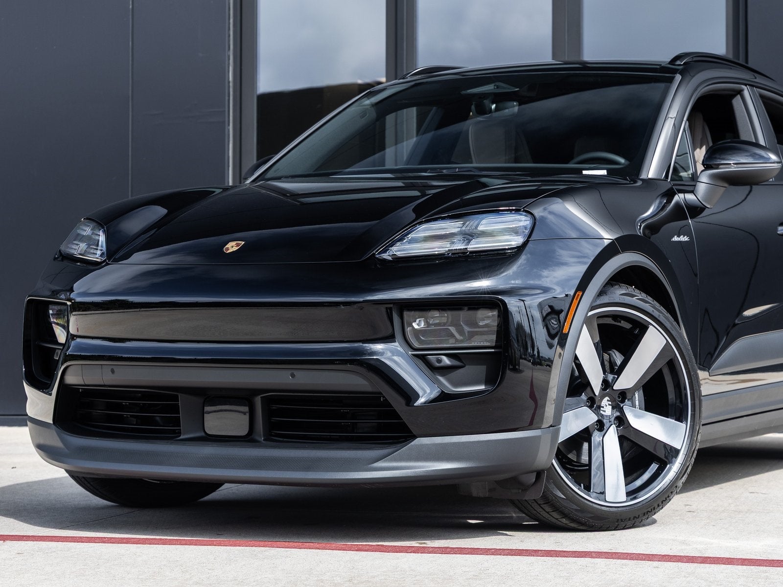 2025 Porsche Macan Electric Electric