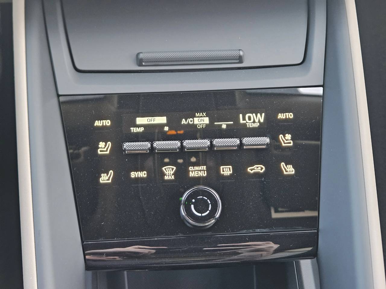 2025 Porsche Macan Electric Macan Electric